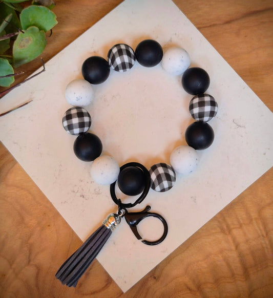 Wristlet silicone beads. Black gingham
