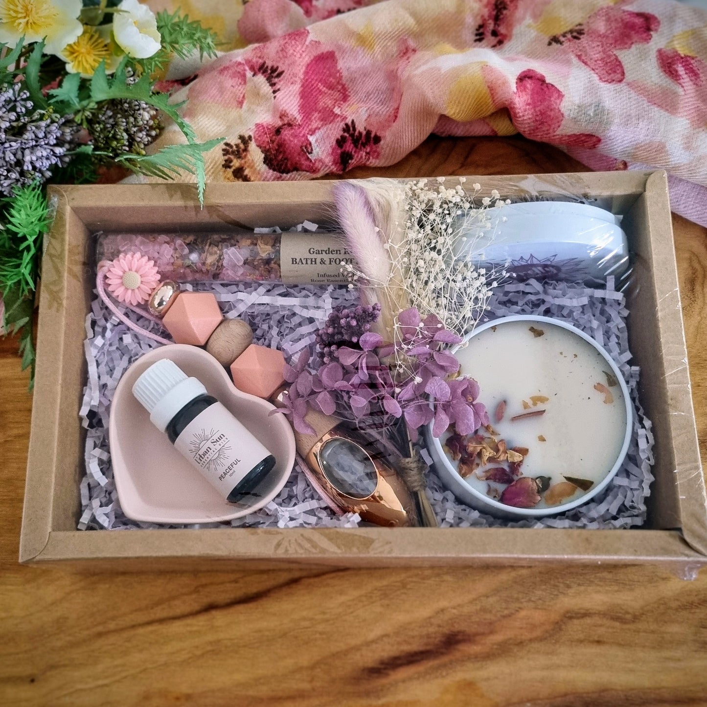 Gift box- candle, oil diffuser & oil, trinket and bath salts.