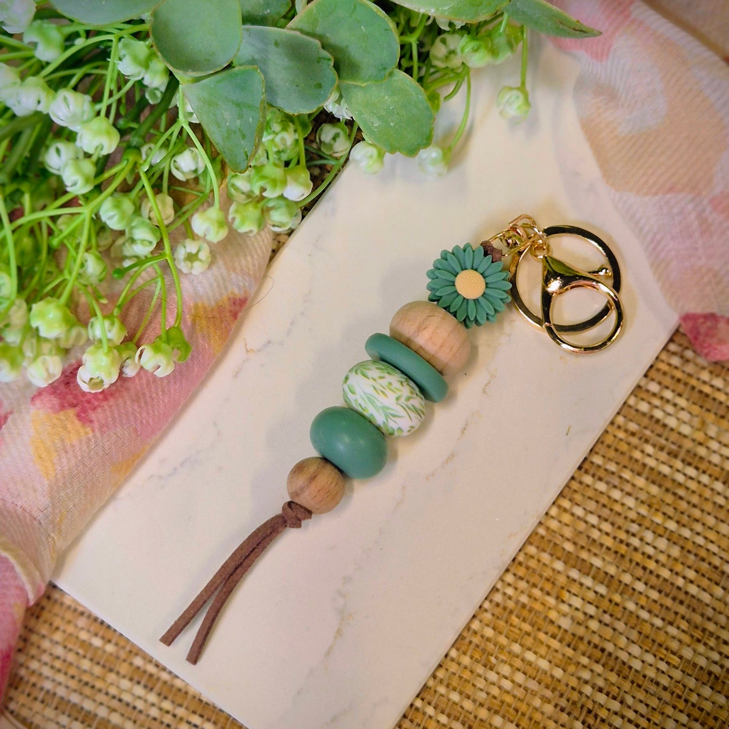 Keychain- Feminine flowers