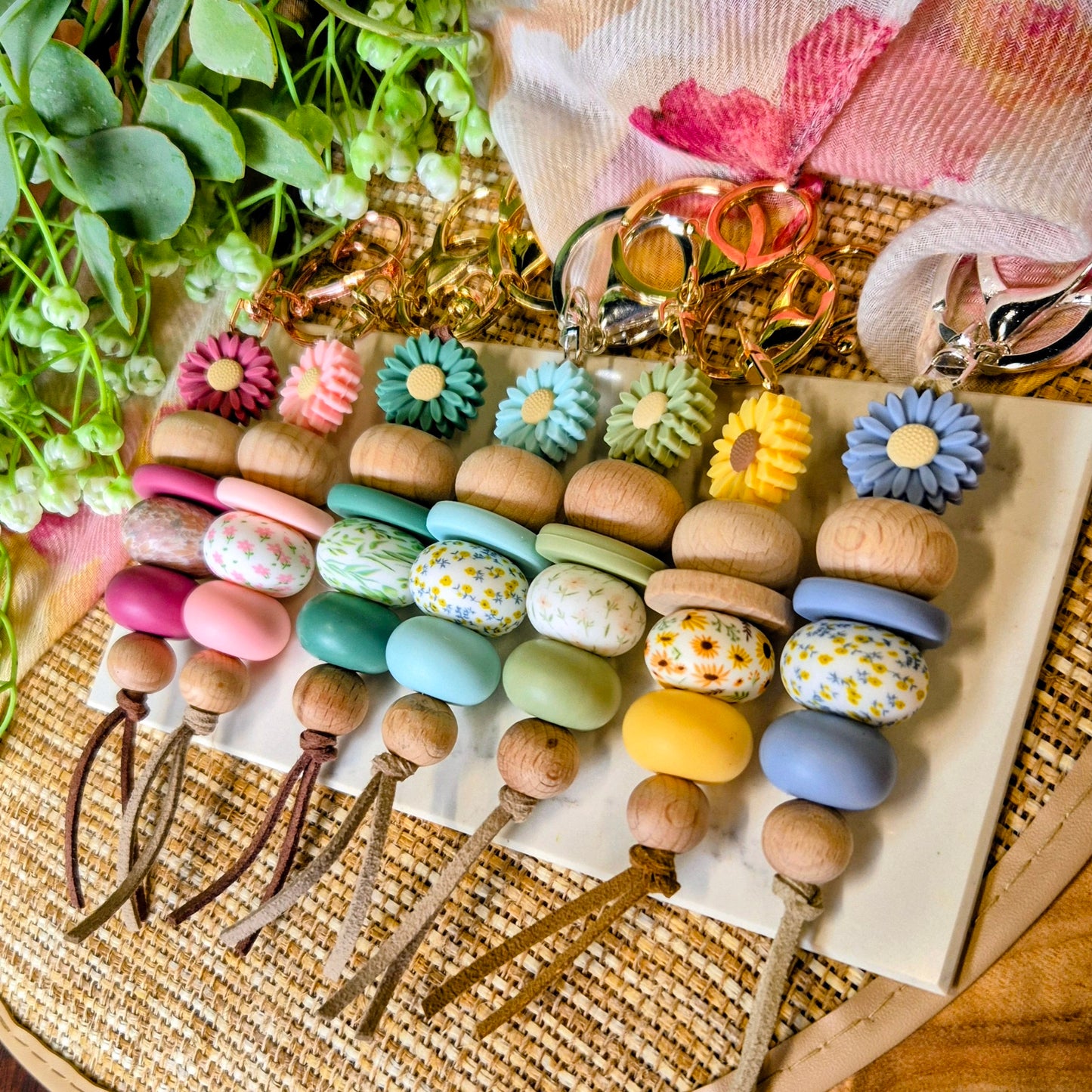 Keychain- Feminine flowers
