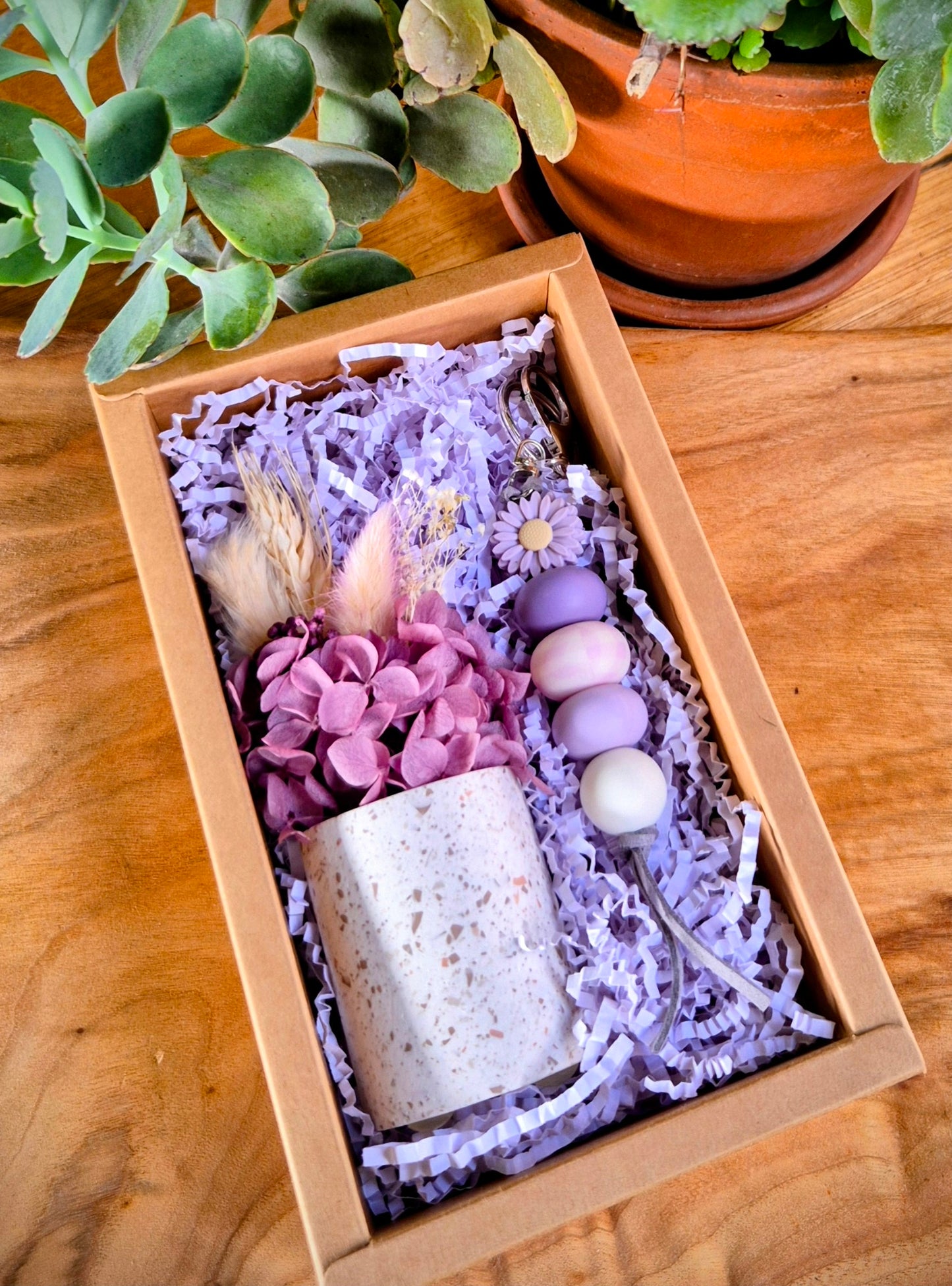 Gift box- Posie vase and Keychain