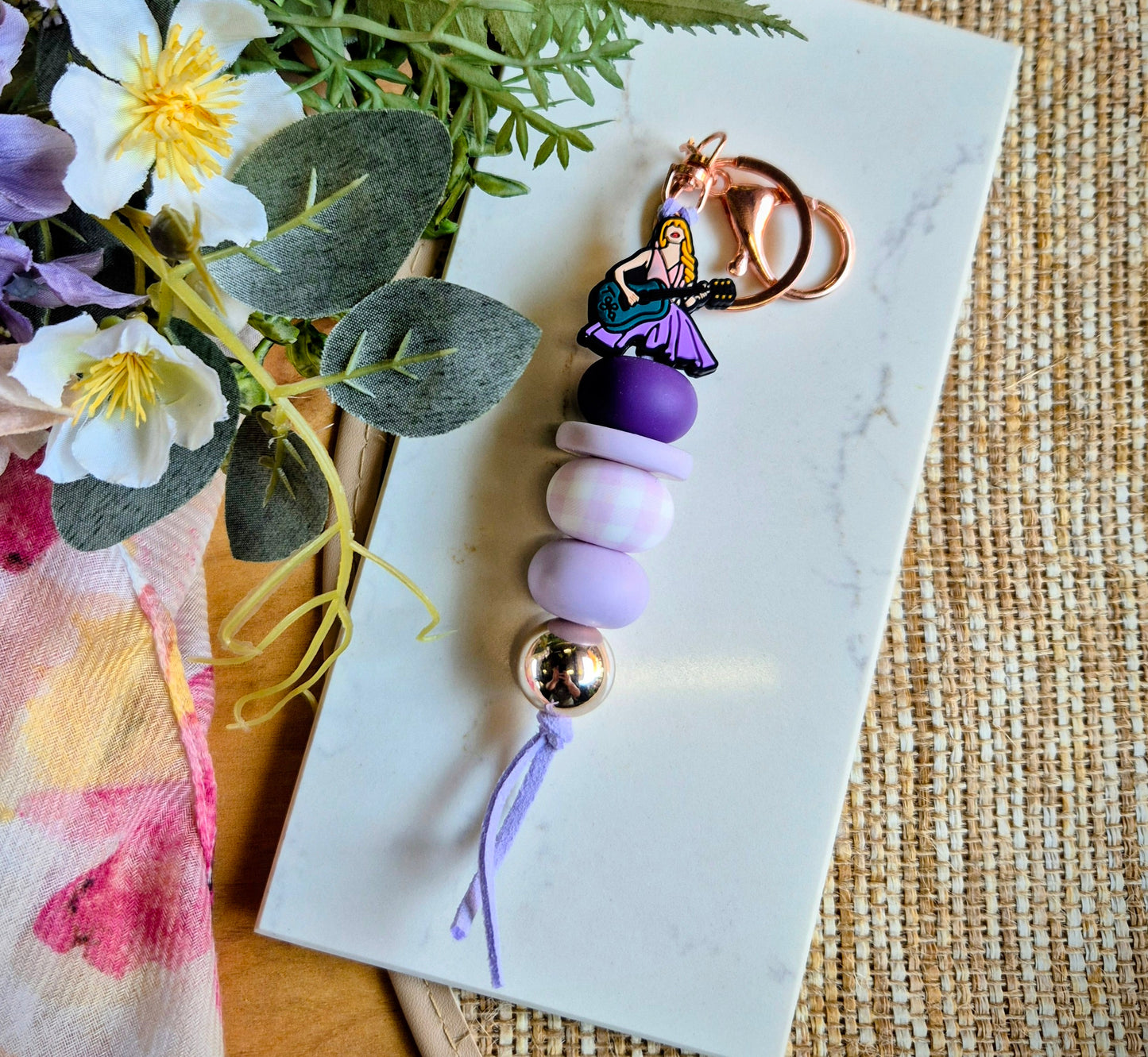 Keychain- Swifty style guitar player